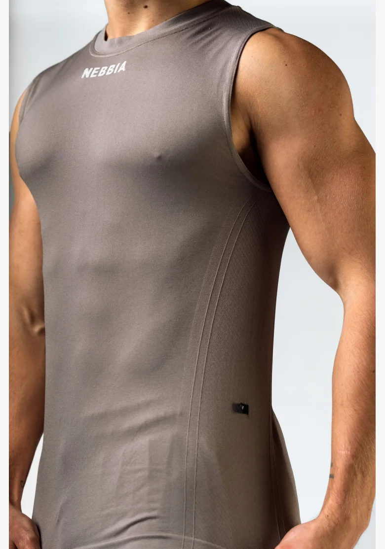 NEBBIA Seamless sleeveless POWER t-shirt in beige