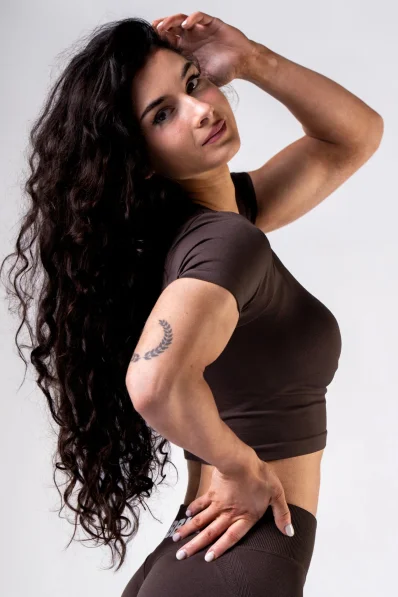 NEBBIA Seamless crop top with short sleeve POWER brown 2