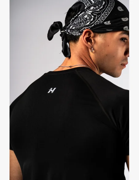 NEBBIA Seamless short-sleeved t-shirt POWER black