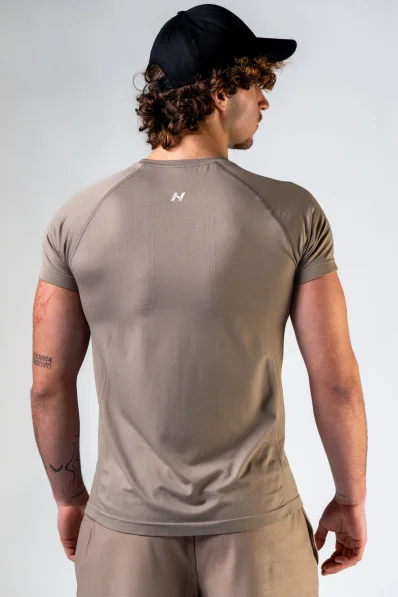 NEBBIA Seamless t-shirt with short sleeves POWER beige 2