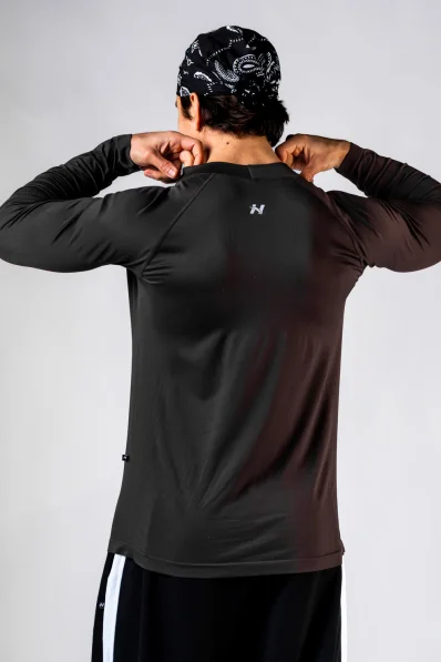 NEBBIA Seamless long-sleeved POWER T-shirt black 2