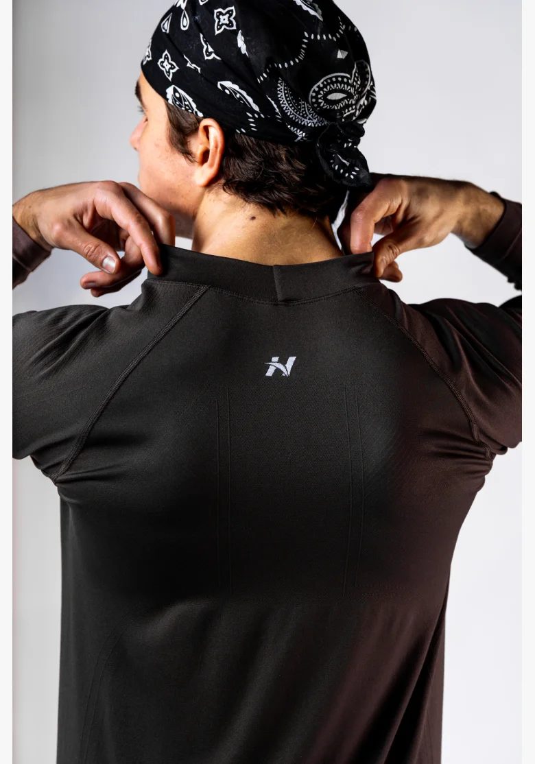NEBBIA Seamless long-sleeved POWER T-shirt black