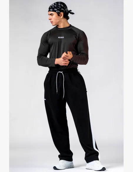 NEBBIA Seamless long-sleeved POWER T-shirt black