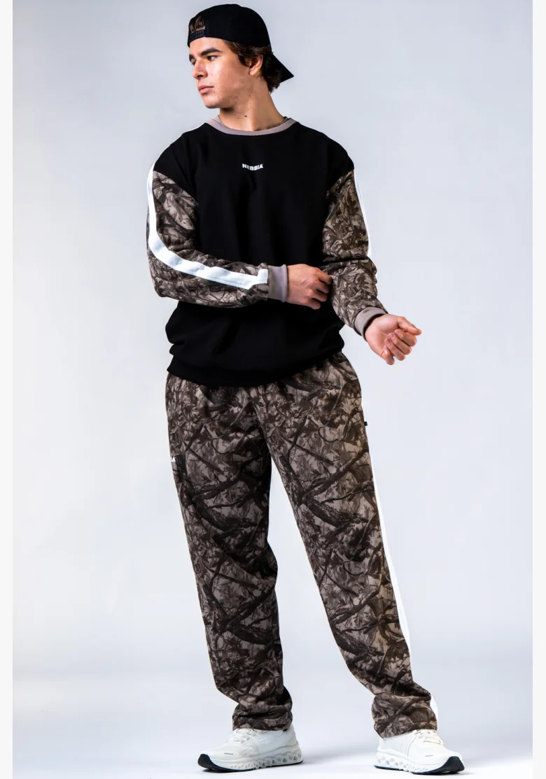 NEBBIA Relaxed fit sweatshirt POWER Camo faded